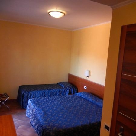 Albergo Dei Leoni Monterotondo  Oda fotoğraf