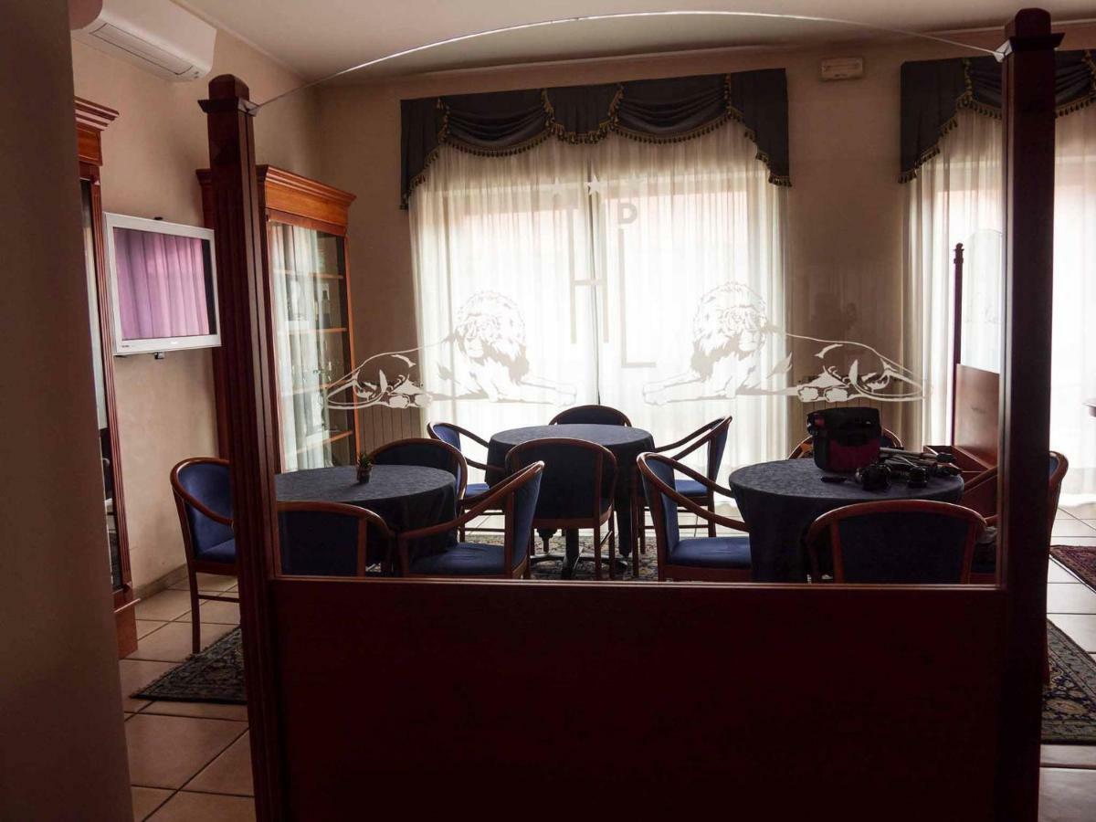 Albergo Dei Leoni Monterotondo  Dış mekan fotoğraf